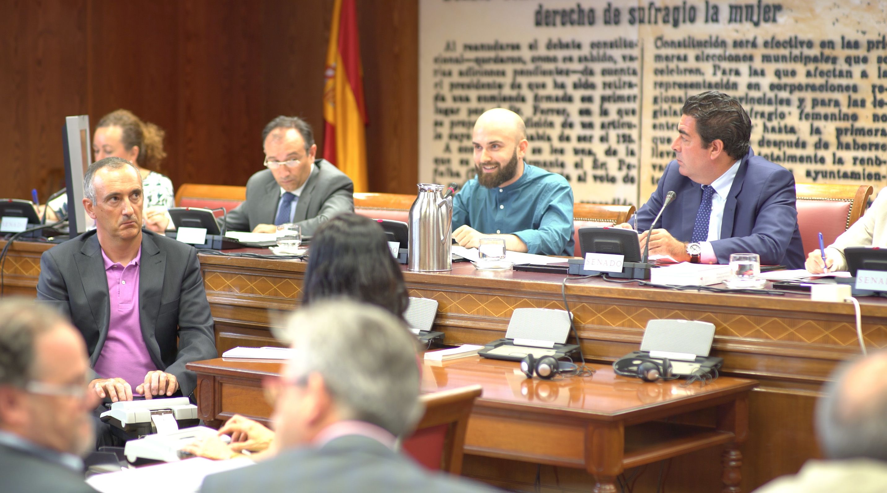 El director valenciano Miguel Ángel Font, formado en Comunicación Audiovisual en el CEU-UCH, durante su comparecencia ayer en el Senado.