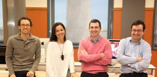 Publican en Plos One nuevos avances en el algoritmo de predicción de crisis epilépticas diseñado por investigadores del CEU-UCH Los investigadores Francisco Zamora y Paloma Botella y los profesores del CEU-UCH Juan Pardo y Javier Muñoz, miembros del Grupo ESAI y autores de la investigación.