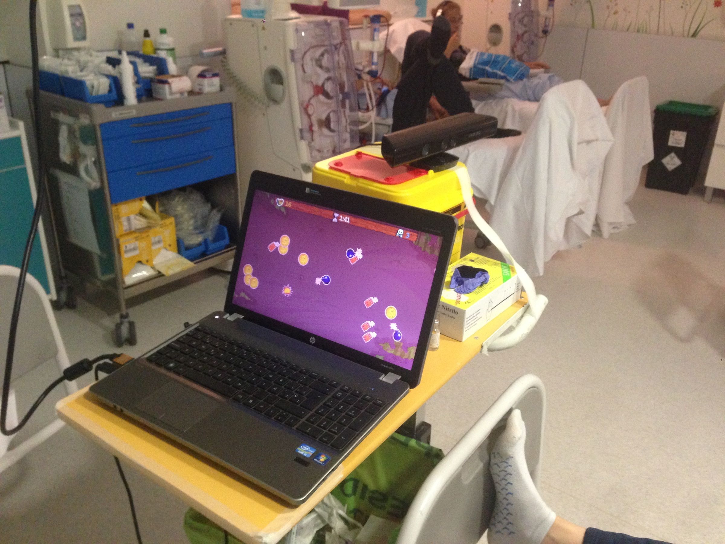 Imagen del juego de realidad virtual testado por investigadores del CEU-UCH en pacientes de la Unidad de Hemodiálisis del Hospital de Manises.
