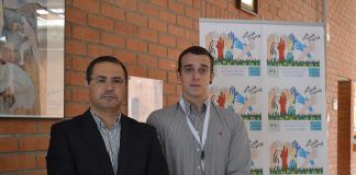 Un profesor y un estudiante de Medicina presentan sus investigaciones en el XI Congreso de la Asociación Española de Bioética y Ética Médica El profesor Emilio García Sánchez y el estudiante Samuel Navalón, en el Congreso de la Asociación Española de Bioética (AEBI), en Alcalá de Henares.