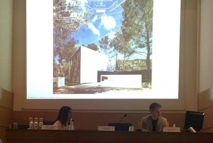 Ignacio Juan, invitado por Arquitectes per l'Arquitectura, durante la presentación de la obra de Horma Estudio en el CTAV.