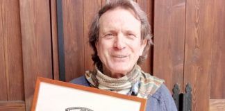 El CEU de Elche acoge una exposición del pintor ilicitano Manuel Martínez Torres