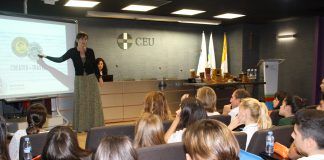 Empresarios y juristas de Alicante ponen en valor las prácticas profesionales de los alumnos del CEU