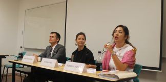 La catedrática Susana Sanz forma en Perú a jueces, fiscales y abogados en la protección internacional de los Derechos Humanos Los ponentes Mikel Mancisidor, Susana Sanz y Elisabeth Salmón, en una de las sesiones del curso para jueces, fiscales y abogados peruanos.
