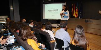 Más de 100 estudiantes de bachillerato participan en las jornadas de orientación preuniversitaria del CEU en Elche