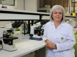 Teresa Pérez Gracia, catedrática de Microbiología de la CEU UCH.