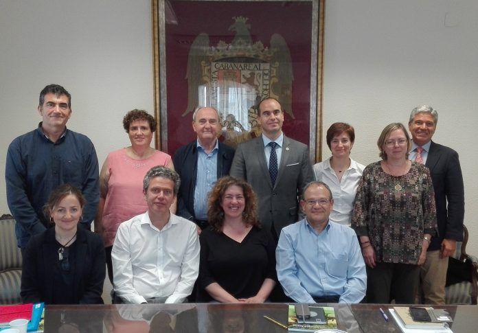 Juan Manuel Corpa, con los miembros del nuevo comité ejecutivo de la Unión de Entidades Españolas de Ciencia Animal. FOTO: UEECA.