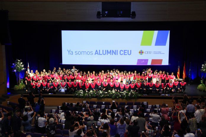 graduacion-xiipromocion-odontologiaceu