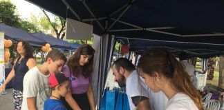 Alumnos y profesores del CEU colaboran, un año más, en la Feria de la Salud de Moncada