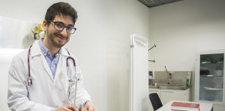 Un alumno de Medicina de la Universidad CEU Cardenal Herrera, el décimo mejor MIR de España