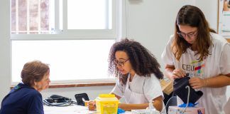 Más de 1.000 personas participan en los talleres de envejecimiento activo del CEU