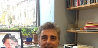 Descubren parásitos de virus que impulsan la evolución de las superbacterias resistentes a los antibióticos José R. Penadés, en la University of Glasgow donde desarrolla su actividad investigadora.