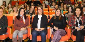 Alumnos de Enfermería y Magisterio aprenden a promover la autonomía de personas con discapacidad