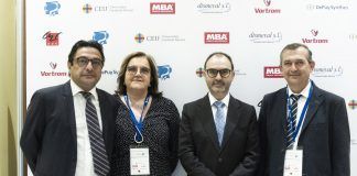 Los expertos españoles en cirugía ortopédica y traumatología analizan avances y retos en investigación El secretario del XIII Congreso INVESCOT y profesor de la CEU UCH, José Vicente Amaya; la directora científica, María José Sangüesa; el vicerrector de Investigación de la CEU UCH, Ignacio Pérez; y el presidente de INVESCOT, Julio Doménech, profesor de Medicina de la CEU UCH.