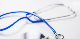Sanitarios ‘kamikazes’: coraje moral y salud mental en la primera ola