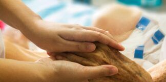 Cómo humanizar la muerte en tiempos de crisis sanitaria