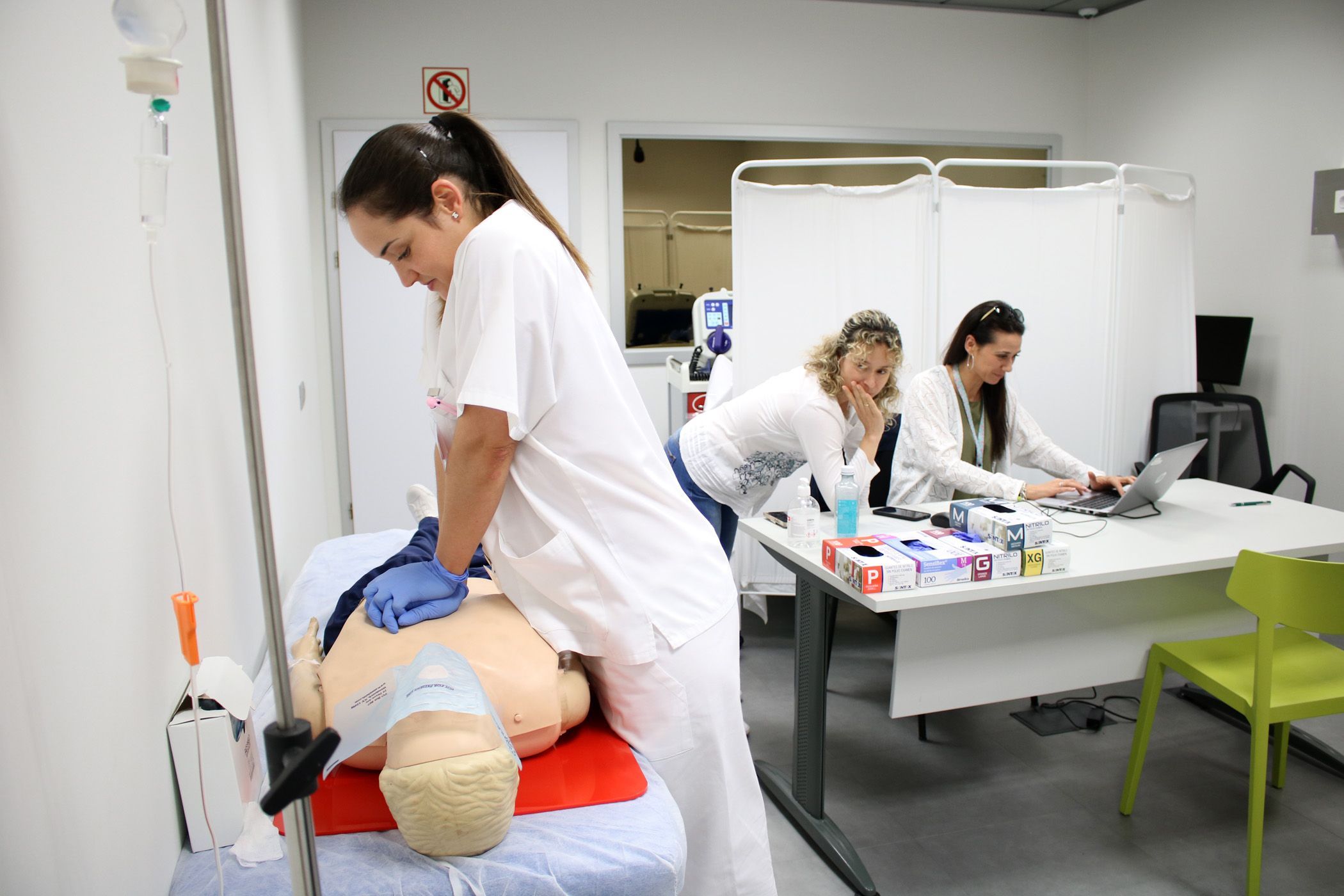 Práctica enfermera: un momento de una prueba ECOE en el CEU