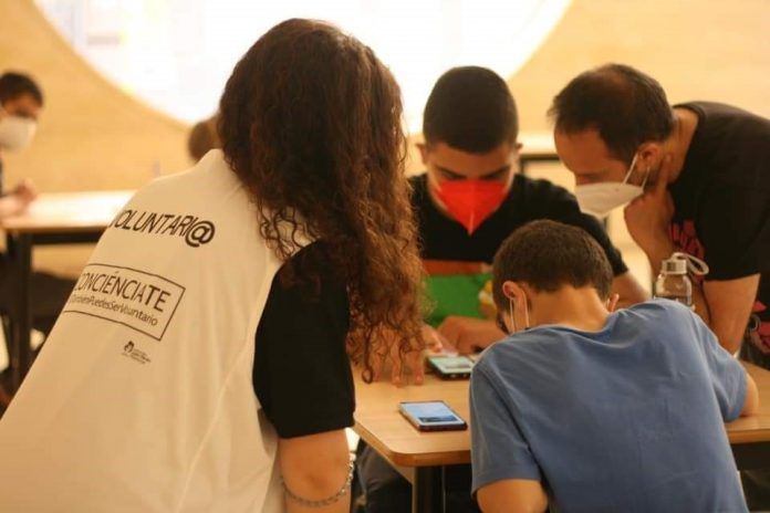 Alumna-solidaria-1