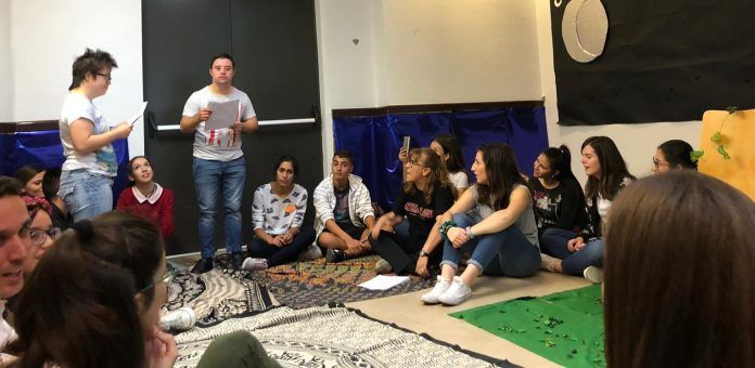 Niños-y-niñas-de-IntegraTea-Cadot-reinventando-el-cuento