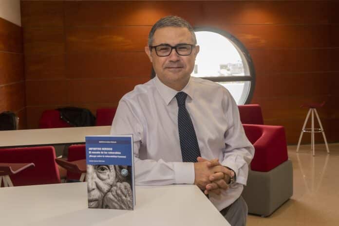 emilio-garcia-sanchez-ceu-uch-vulnerabilidad-1