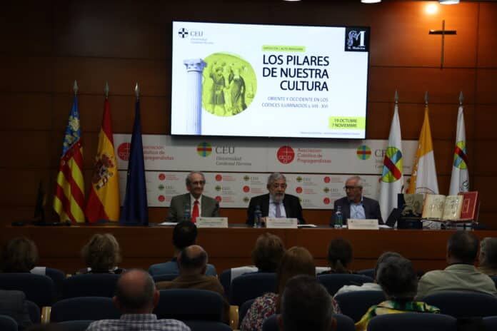 ceu-exposicion-codices-iluminados