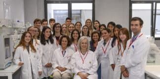 Jóvenes unidos ante un reto de salud global: la búsqueda de nuevos antibióticos