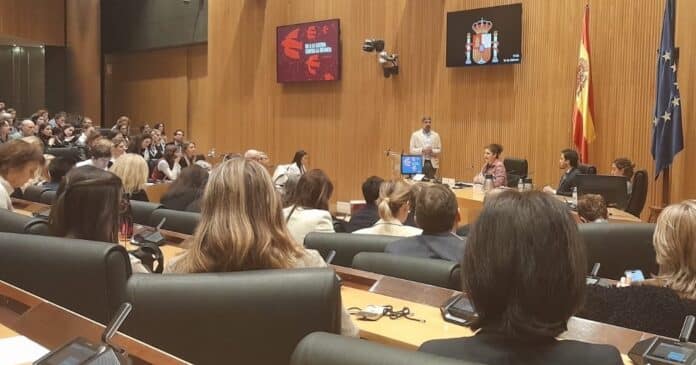 ruth-abril-congreso-niñas-soldado-dest