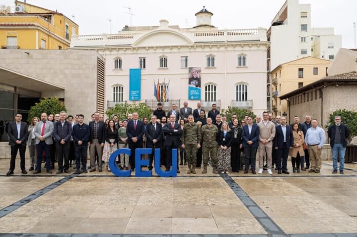Militares en el curso de formación de la OTAN