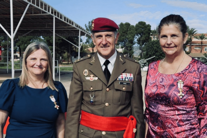 Cuerpo Medallas merito UCH Medallas al mérito profesoras UCH