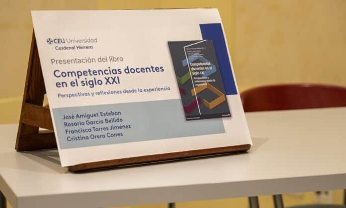 estudio-competencias-docentes-ceu-uch-d