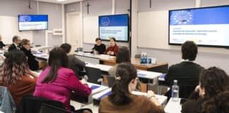 Expertos internacionales evalúan en Valencia cómo afecta la desinformación y la falta de pluralismo mediático al Estado de Derecho en Europa