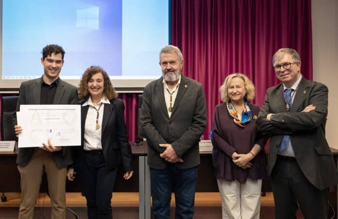 premio-academia-farmacia-tesis-antonio-tarin-ceu-uch-1