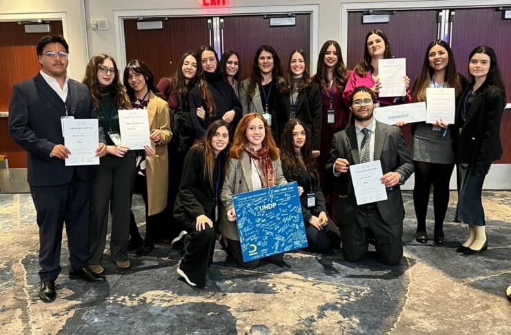 Estudiantes del Club MUN de la CEU UCH participan por primera vez en el Modelo de Naciones Unidas y reciben los mejores premios