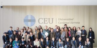 Estudiantes de la Kansai University de Japón realizan una estancia en la CEU UCH de Valencia