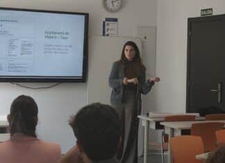 Cuando el Derecho se entiende: estudiantes del CEU Elche aprenden a diseñar normas para las personas