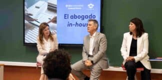 El Aula IVEFA acerca a los estudiantes el papel del abogado de empresa