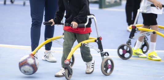 Acercamos el deporte adaptado a niños y adolescentes con diversidad funcional