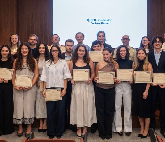 Estudiantes y expertos participan en la clausura de CivFai, referente en resiliencia civil y militar