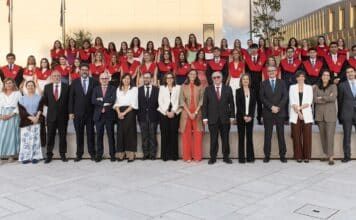 La Facultad de Derecho, Empresa y Ciencias Políticas celebra las graduaciones de sus nuevas promociones de estudiantes