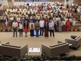 La CEU UCH celebra una feria de divulgación para promover vocaciones científicas entre los jóvenes