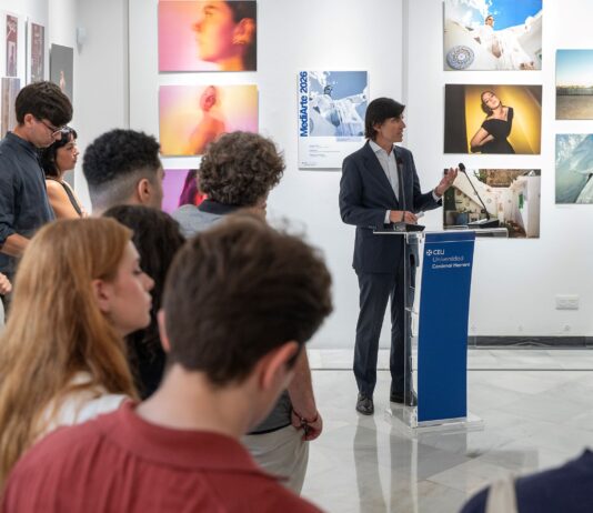 MediArte presenta al público más de 100 obras creadas por estudiantes de Comunicación de la CEU UCH