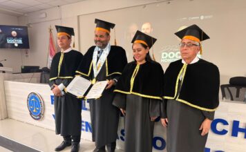 Investido como Doctor Honoris Causa por la Universidad Nacional Hermilio Valdizán (Huánuco, Perú)