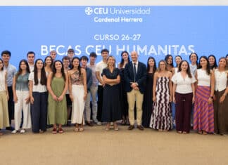 La CEU UCH da la bienvenida a los estudiantes de las Becas Humanitas 2026