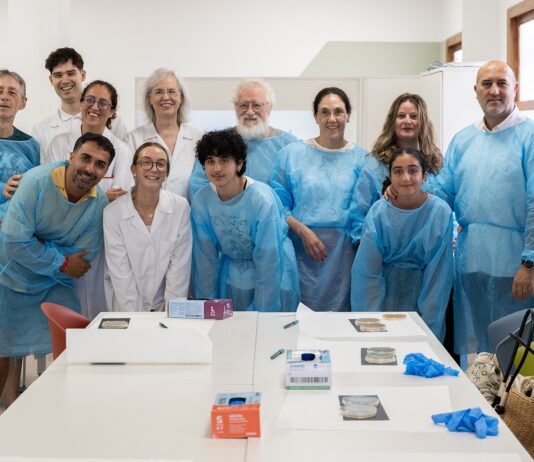 Vecinos de Massamagrell detectan tres microorganismos con capacidad antibiótica, en el proyecto «Pueblos con-Ciencia» de SWICEU