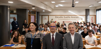La CEU UCH y Mapfre impulsan un aula para acercar la realidad empresarial a los estudiantes