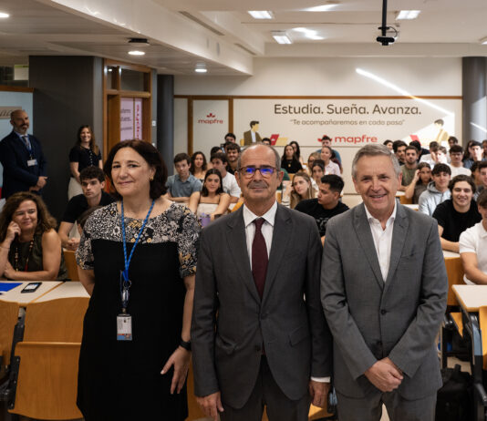 La CEU UCH y Mapfre impulsan un aula para acercar la realidad empresarial a los estudiantes