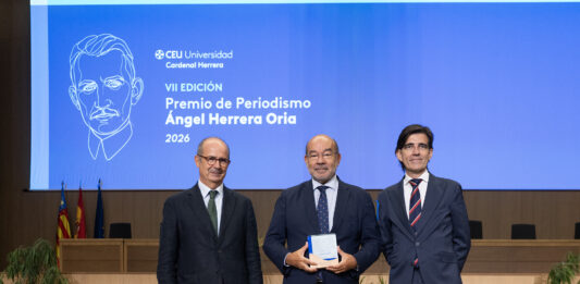 La CEU UCH reconoce la trayectoria de Ángel Expósito con el VII Premio Ángel Herrera Oria de Periodismo