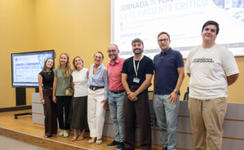 Profesionales, pacientes y estudiantes abordan en la CEU UCH el papel de la Fisioterapia en UCI