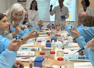 El Plan Nacional de Resistencia a los Antibióticos del Ministerio de Sanidad premia el proyecto de divulgación “Pueblos con-Ciencia” del equipo SWICEU
