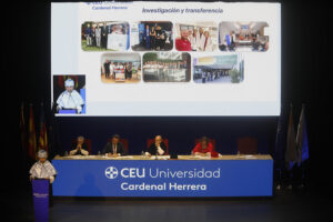 Acto de inauguración del curso académico 2026-2027 de la Universidad CEU Cardenal Herrera en el Gran Teatro de Elche